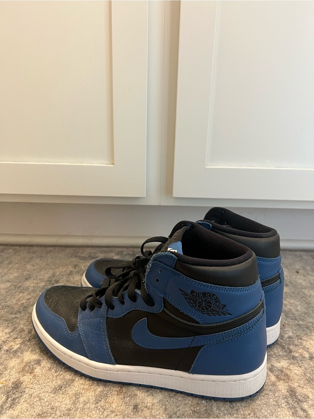 Jordan 1 royal